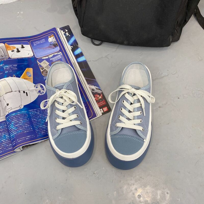 

Minimalist Lace-up Front Canvas Shoes, Blue