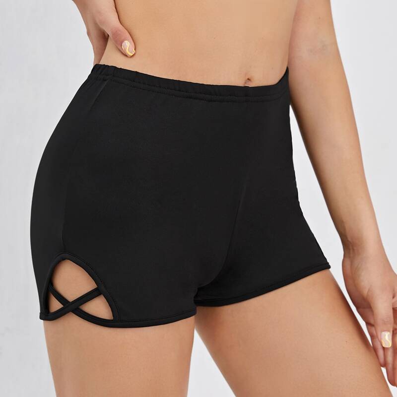 

Criss Cross Biker Shorts, Black