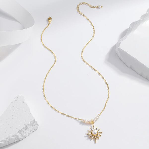 

Natural Pearl Decor Pendant Necklace, Gold