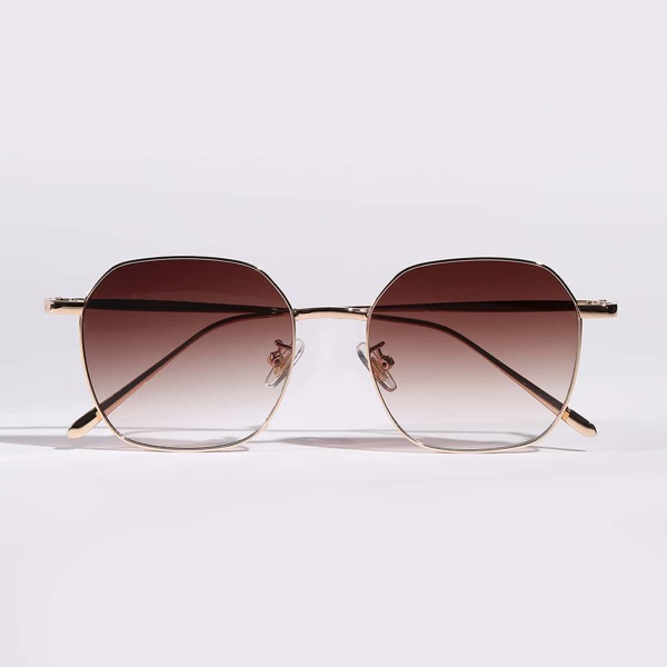

Metal Frame Tinted Lens Sunglasses