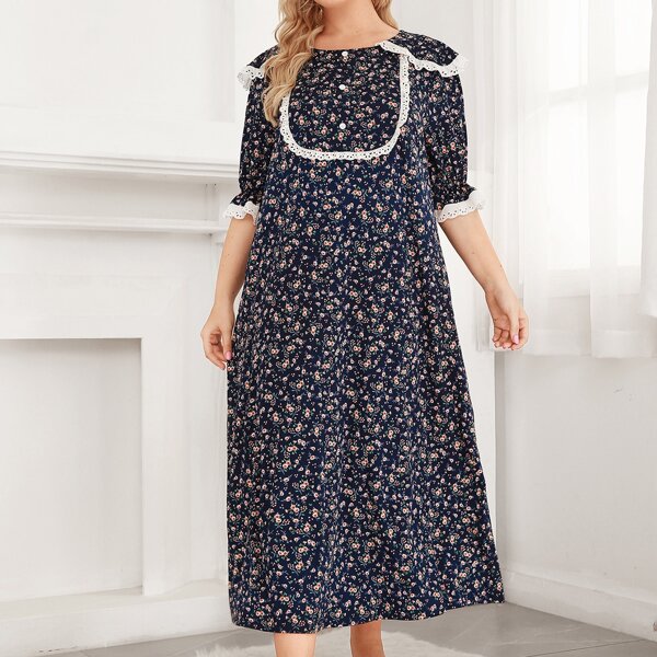 

Plus Schiffy Trim Ditsy Floral Sleepdress, Multicolor