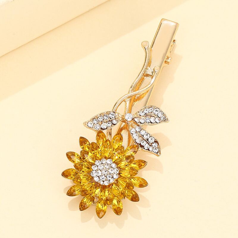 

Rhinestone Flower Decor Hair Clip, Gold