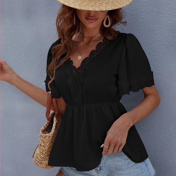 

Contrast Lace Ruffle Hem Blouse, Black