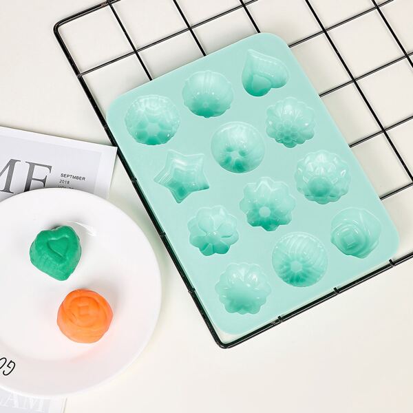 

1pc 12 Grid Chocolate Mold, Blue