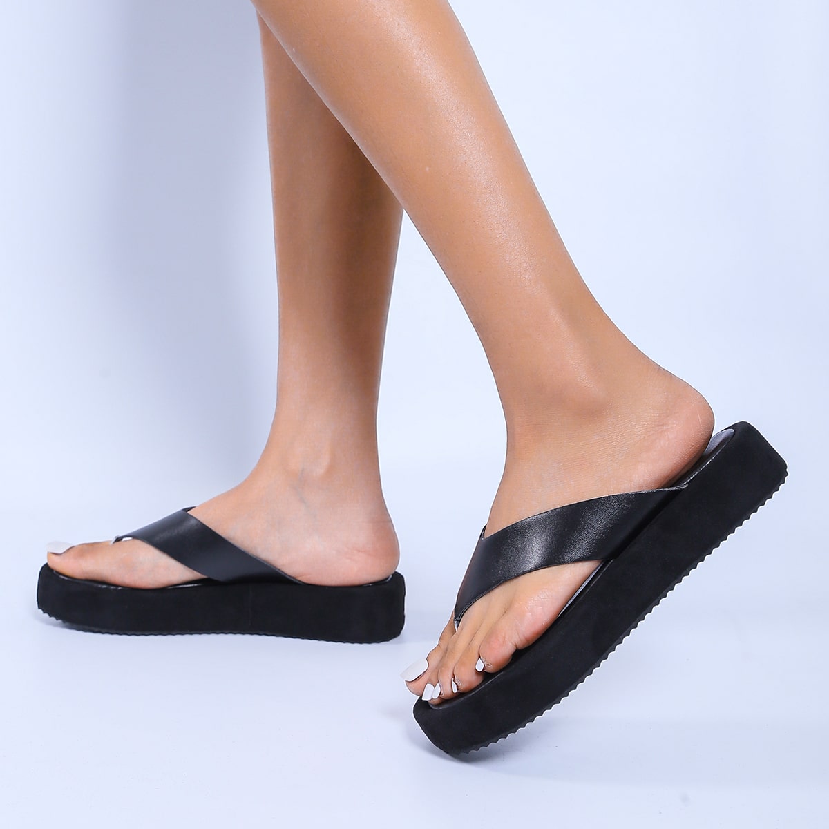 Вьетнамки минималистичный