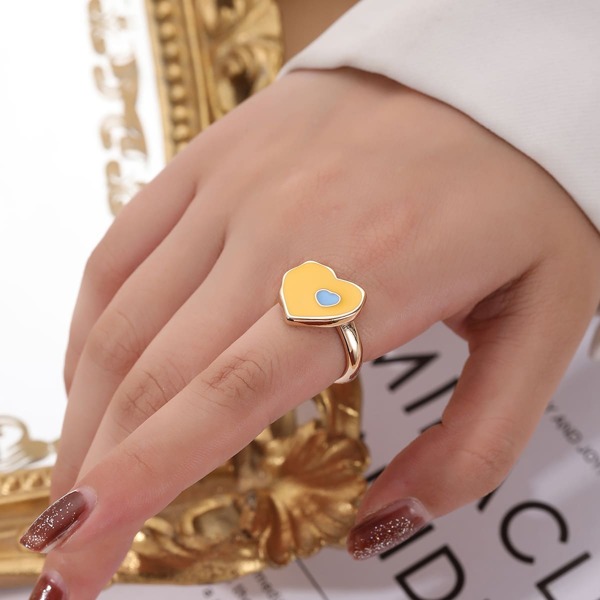 

Heart Decor Ring, Gold