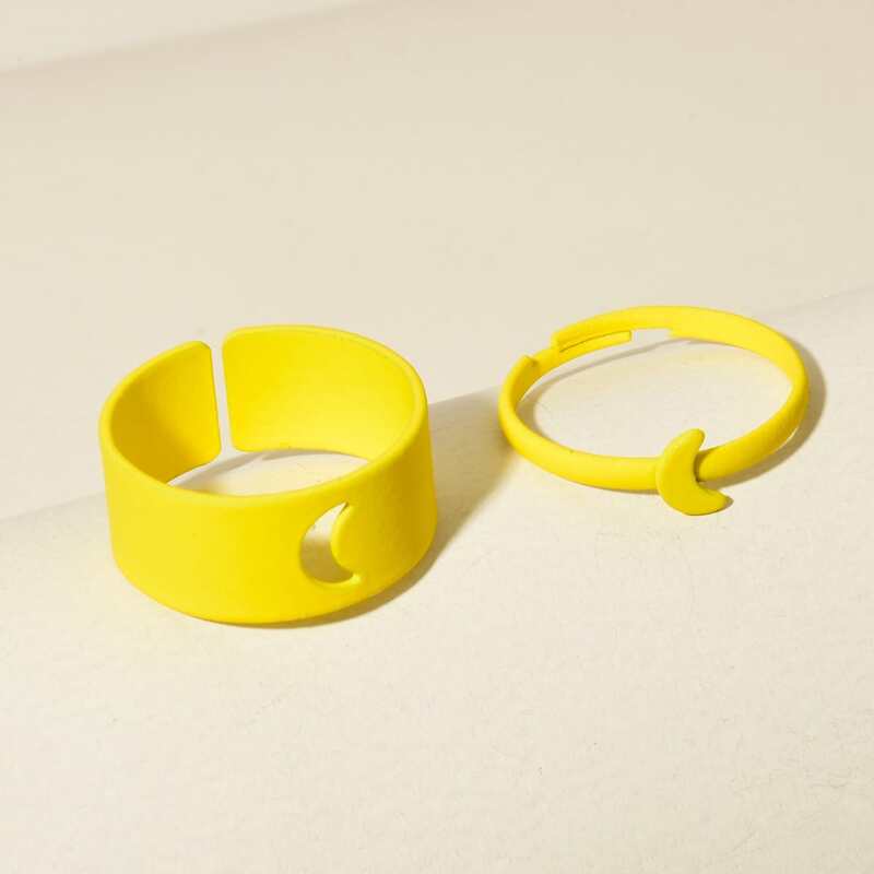 

2pcs Moon Decor Ring, Yellow