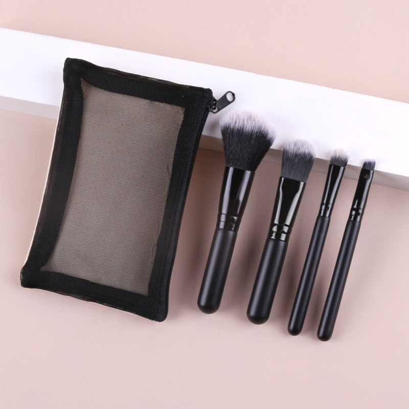 

4pcs Makeup Brush Set & 1pc Storage Bag, Black