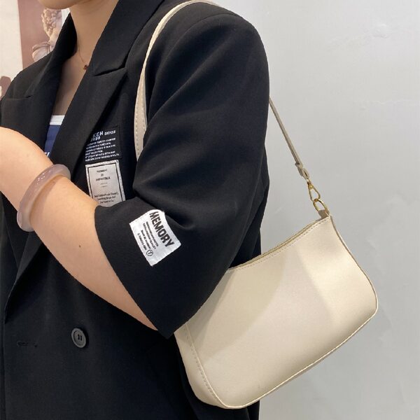 

Minimalist Baguette Bag, Beige