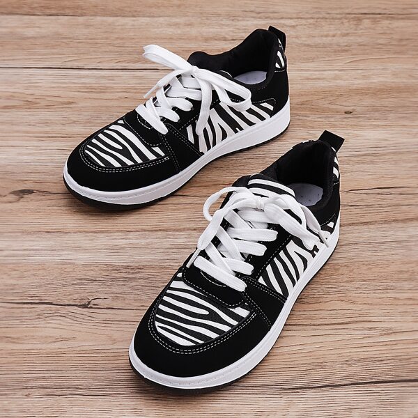 

Zebra Striped Pattern Lace-up Front Sneakers, Black and white