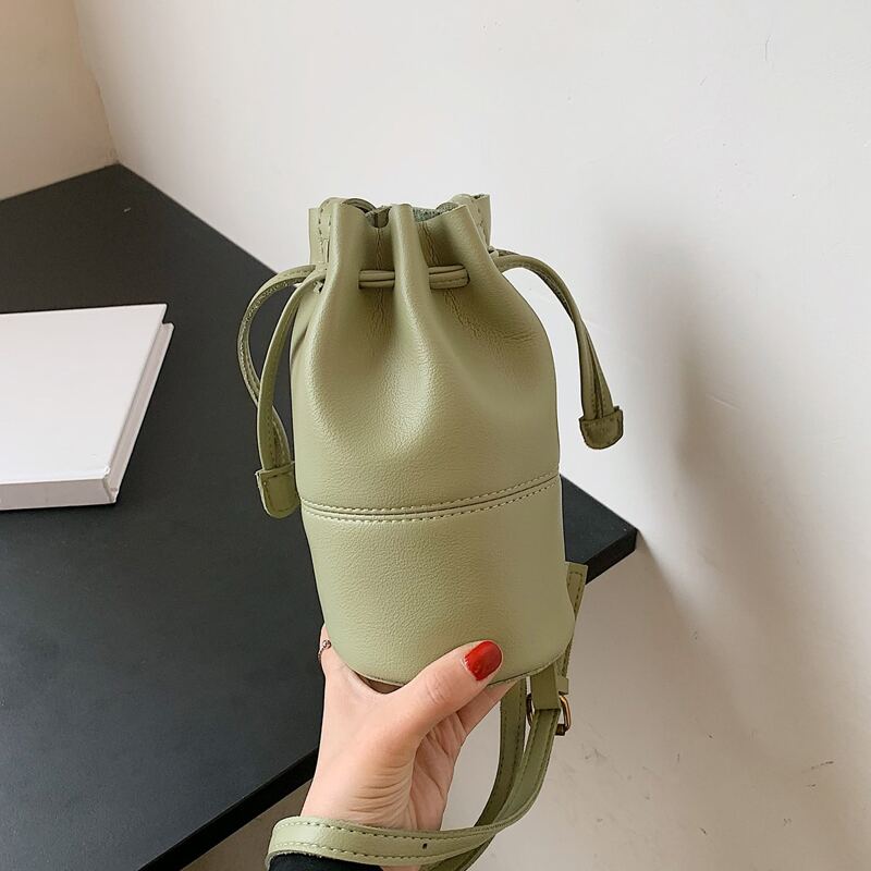 

Drawstring Crossbody Bag, Green