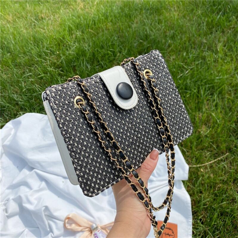 

Chain Shoulder Bag, Black