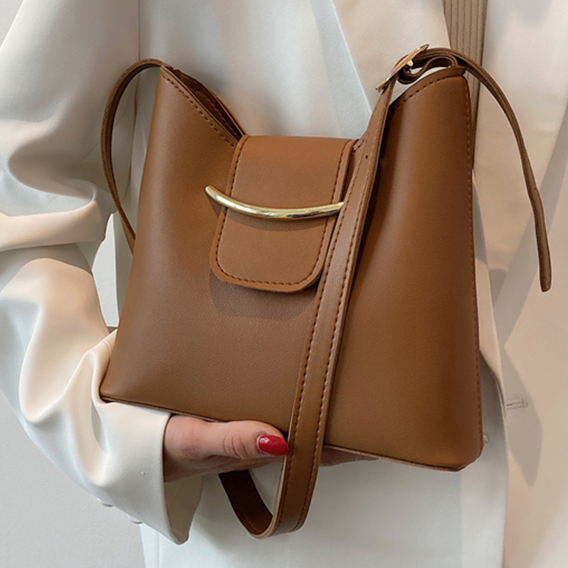 

Minimalist Crossbody Bag, Brown