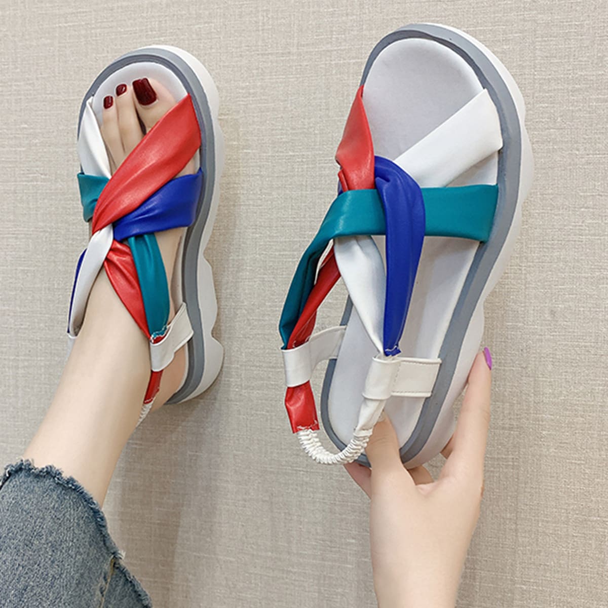 

Knot Design Slingback Sandals, White