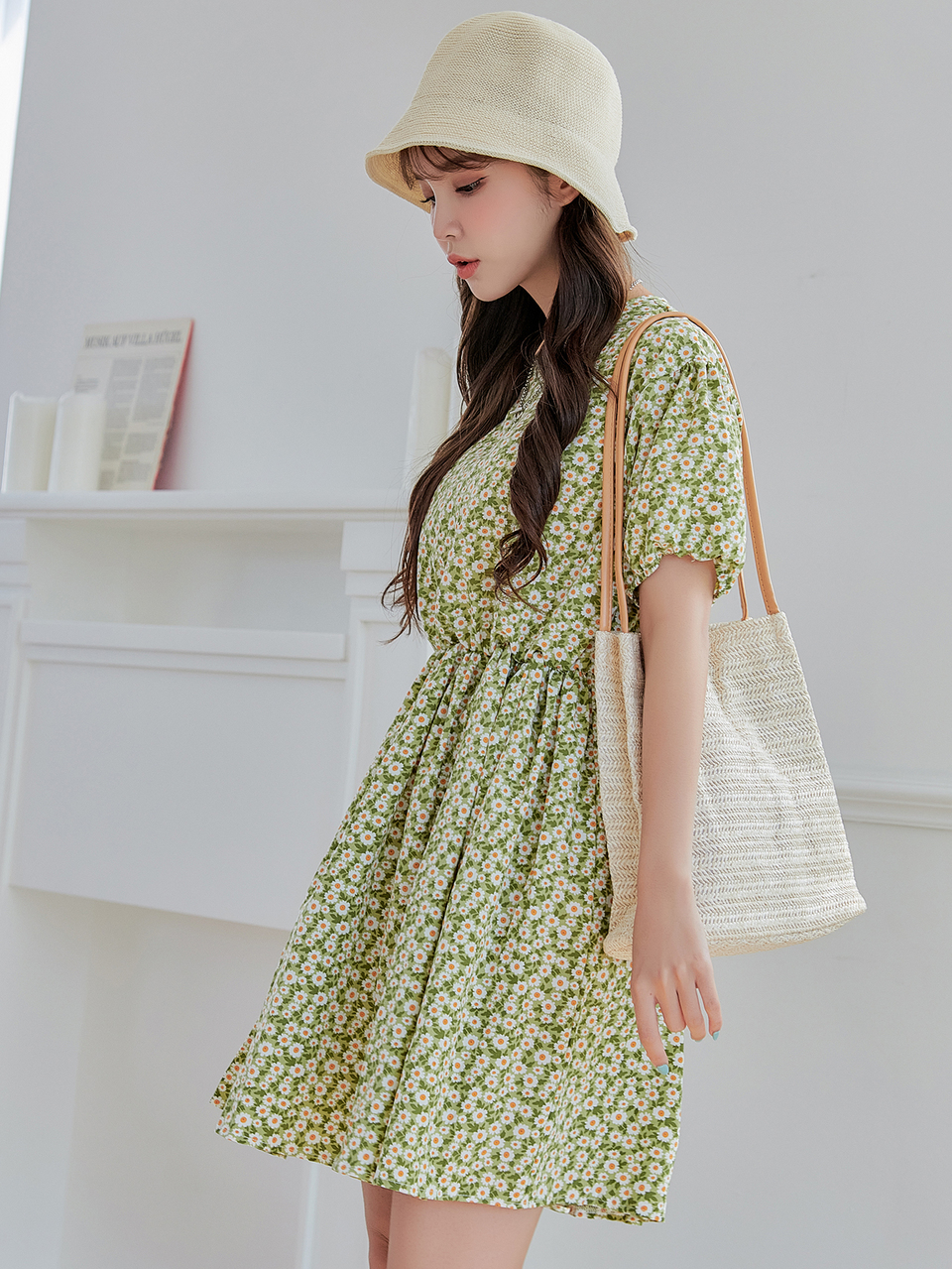 Ditsy Floral Print Tie Back Puff Sleeve A-line Dress