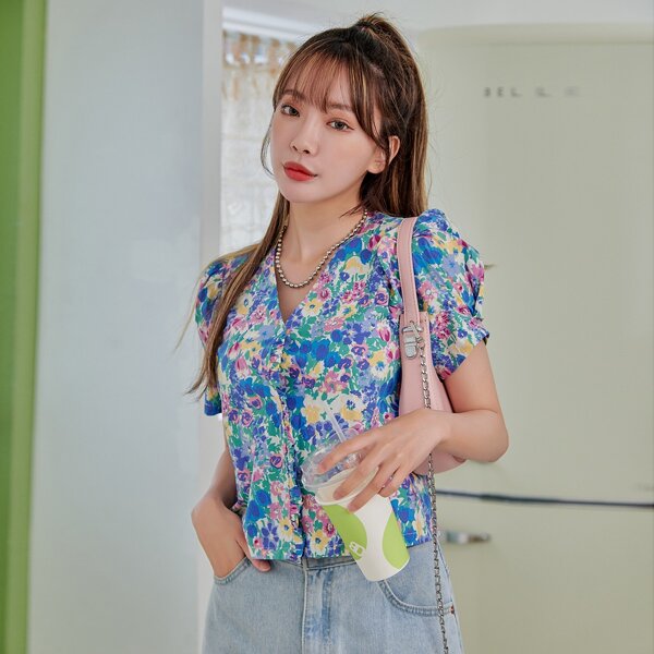 

Allover Floral Frill Trim Blouse, Multicolor