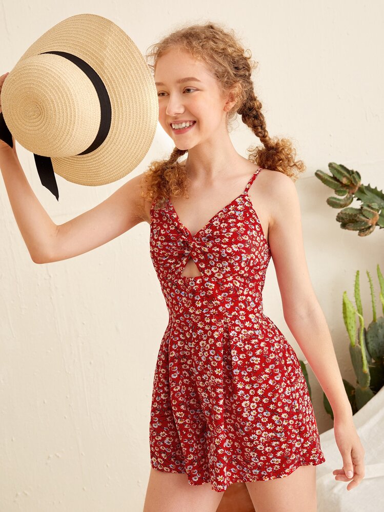 SHEIN Teen Girls Twist Front Peekaboo Ditsy Floral Cami Romper | SHEIN