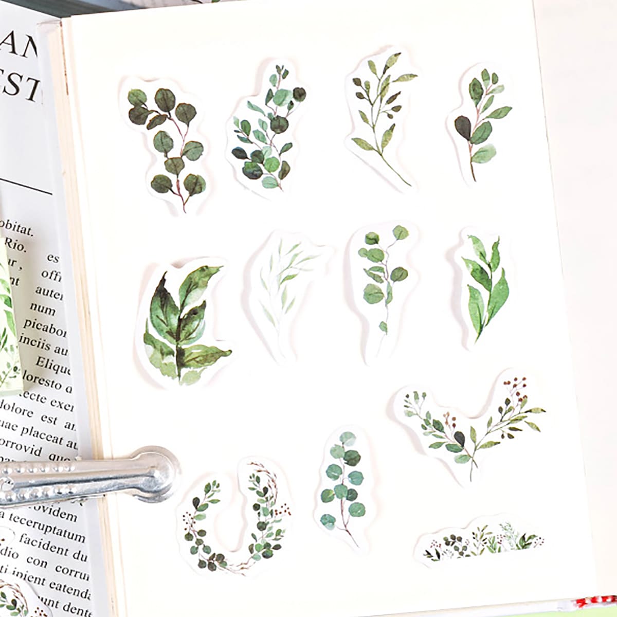 

46pcs Leaf Print Sticker, Multicolor