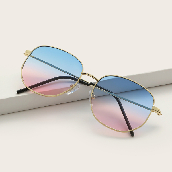 

Metal Frame Sunglasses