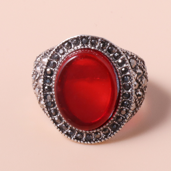

Resin Decor Ring, Red