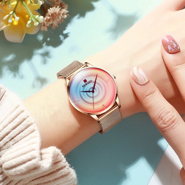 

Ombre Dial Mesh Strap Quartz Watch