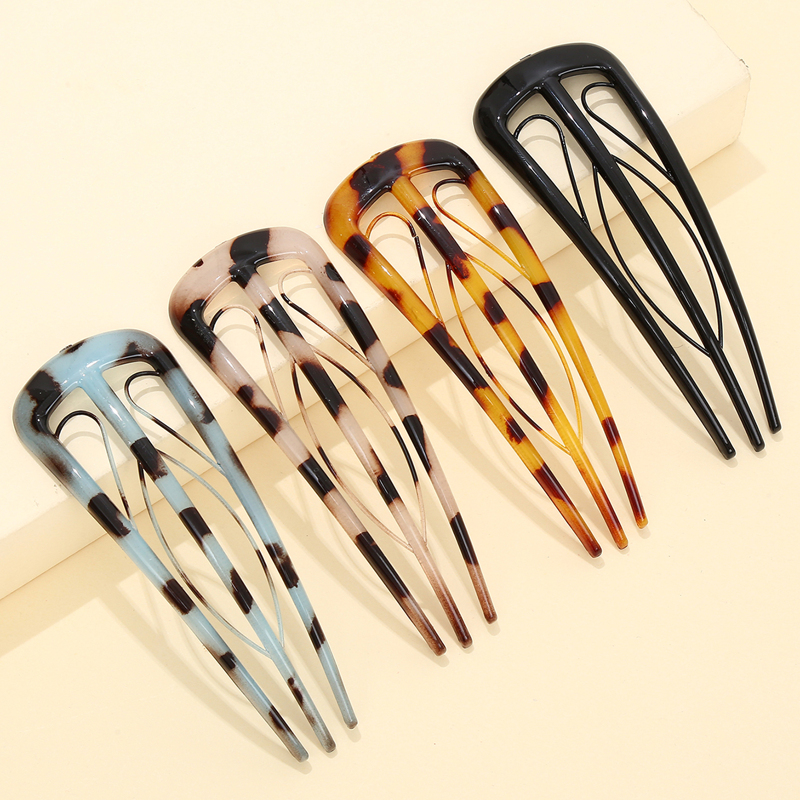 

4pcs Graphic Hair Pin, Multicolor