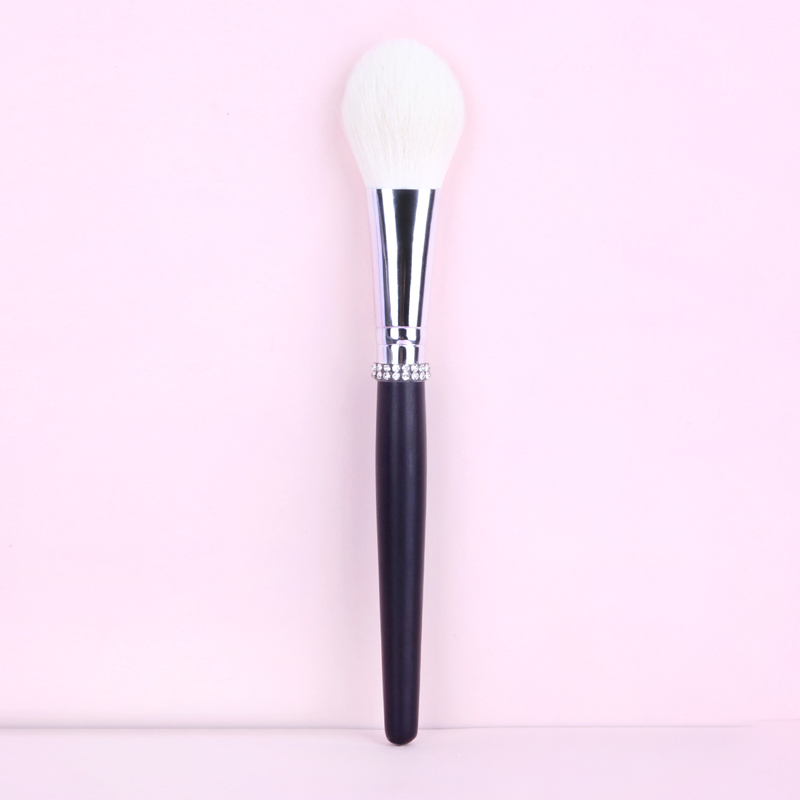 

1pc Rhinestone Decor Blush Brush, Black