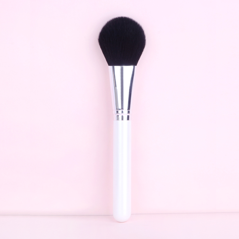 

1pc Powder Brush, White