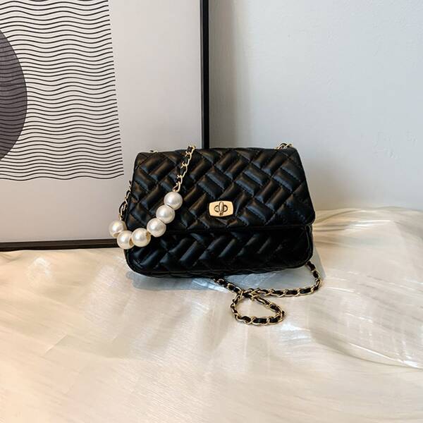 

Turn-lock Stitch Detail Chain Bag, Black