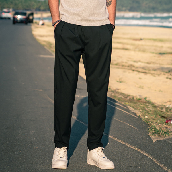 

Men Drawstring Waist Slant Pocket Pants, Black