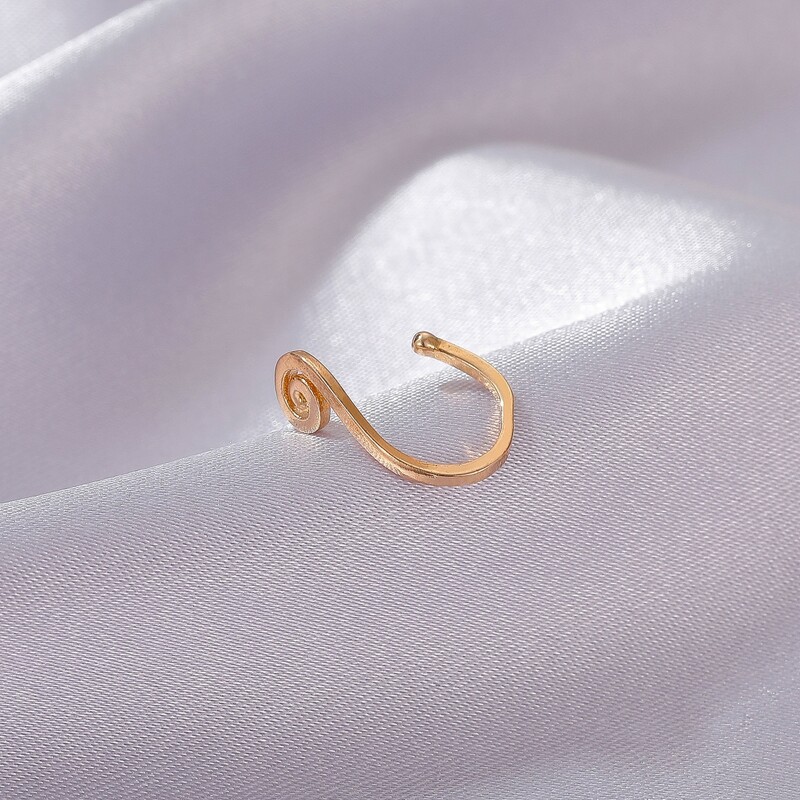 

Simple Nose Ring, Gold