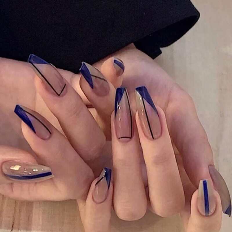 

24pcs Graphic Fake Nail, Blue