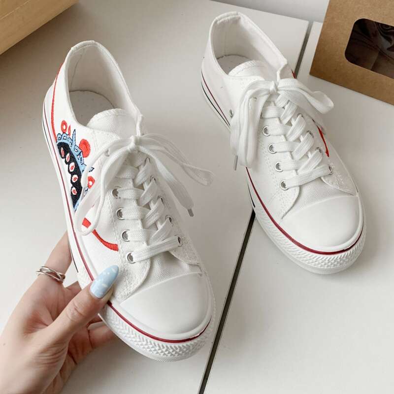 

Graphic Lace Up Front Canvas Shoes, White