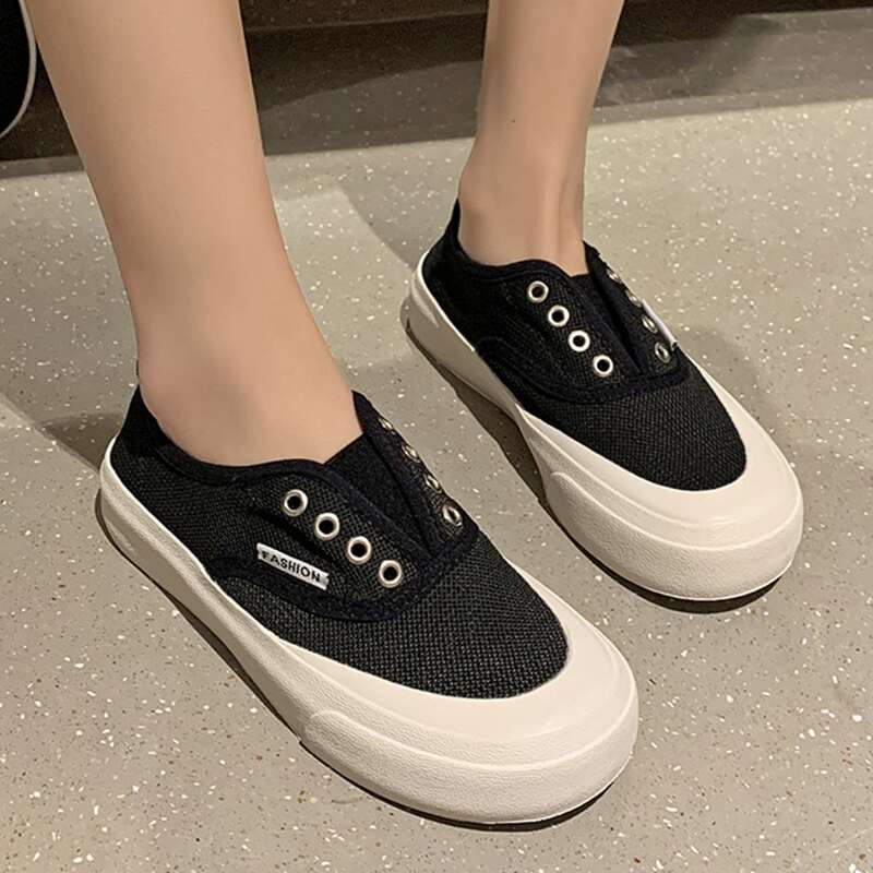 

Minimalist Slip On Sneakers, Black