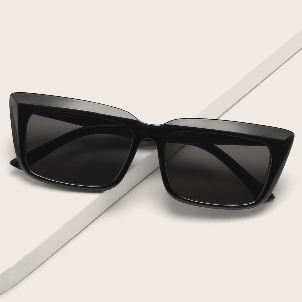 

Square Frame Sunglasses