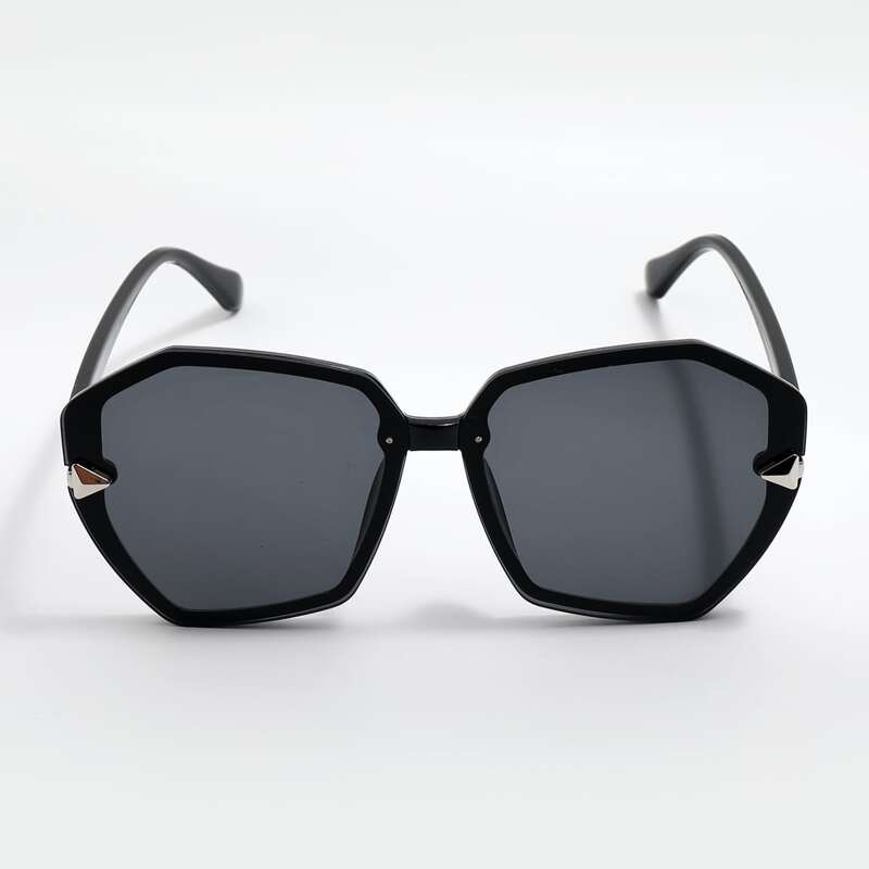 

Geo Decor Frame Sunglasses