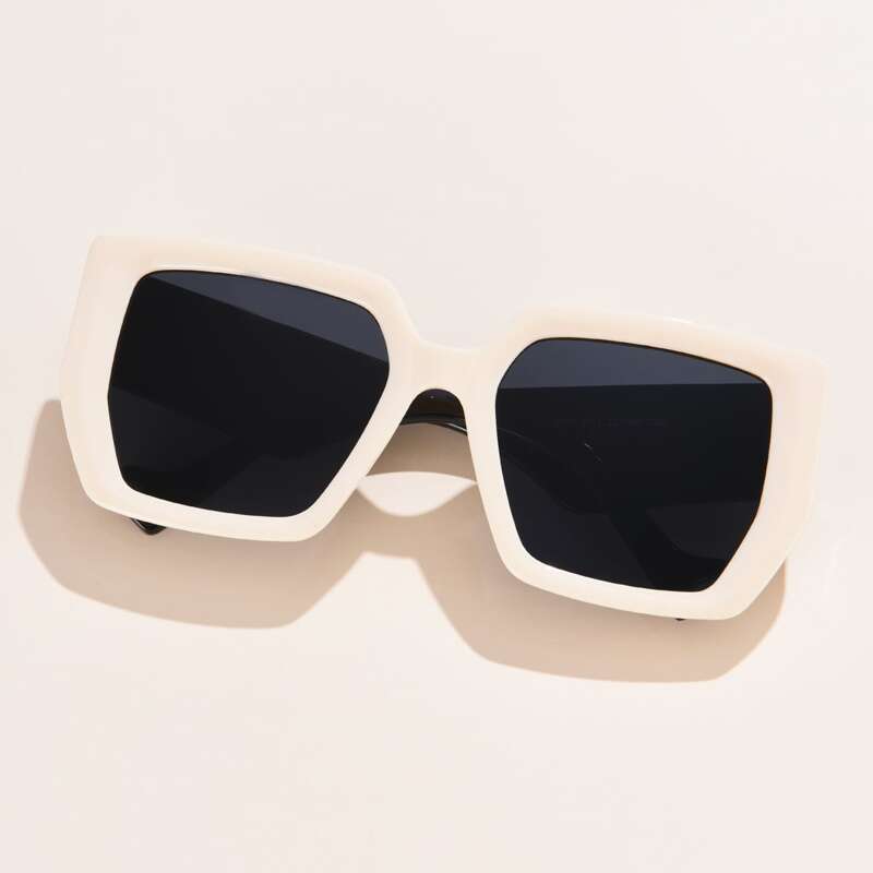 

Square Frame Sunglasses