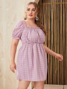 SHEIN 大碼荷葉邊袖網眼刺繡女僕風洋裝不附帶腰帶