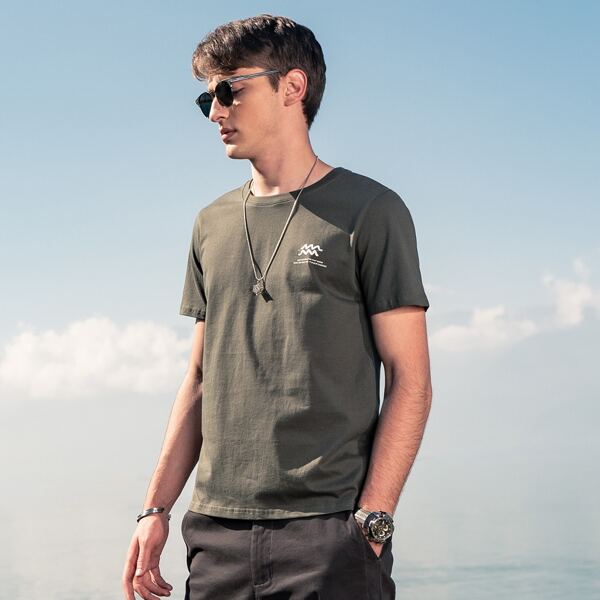 

Men Letter & Graphic Print Tee, Army green