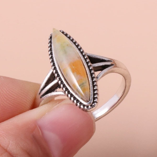 

1pc Resin Ring, Yellow