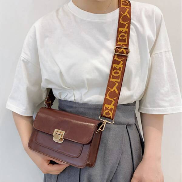

Metal Lock Flap Crossbody Bag, Burgundy
