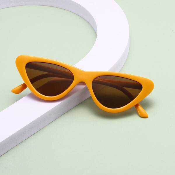 

Cat Eye Sunglasses