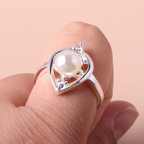 

1pc Faux Pearl Decor Ring, Beige