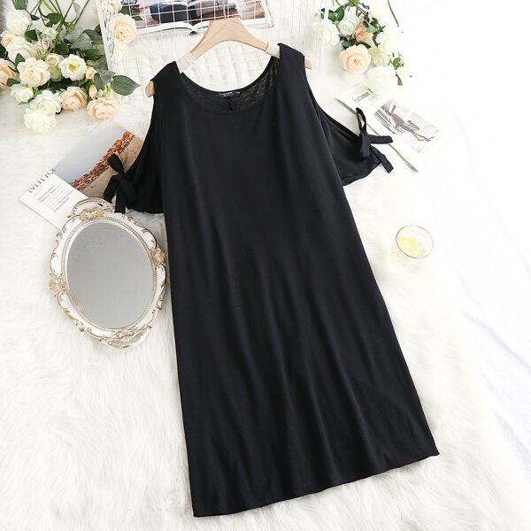 

Plus Cut Out Knot Cuff Tee Dress, Black