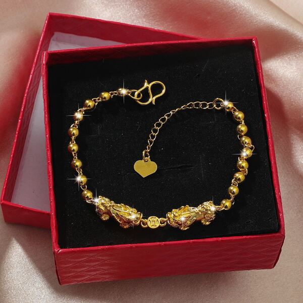 

Heart Detail Bracelet, Gold
