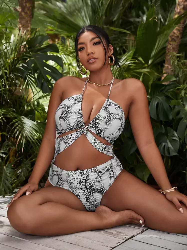 SHEIN Swim Curve Summer Plus Size Snakeskin Print Cut-Out One Piece Swimsuit - Black and White - View 4