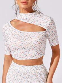 Chiquease Ditsy Floral Print Cut Out Tee - Multicolor - View 1