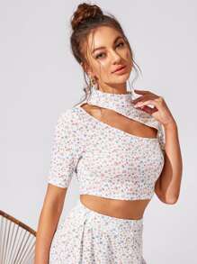 Chiquease Ditsy Floral Print Cut Out Tee - Multicolor - View 5