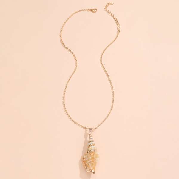 

Conch Pendant Necklace, Multicolor