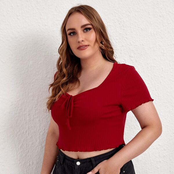 

Plus Sweetheart Neck Lettuce Trim Crop Tee, Burgundy